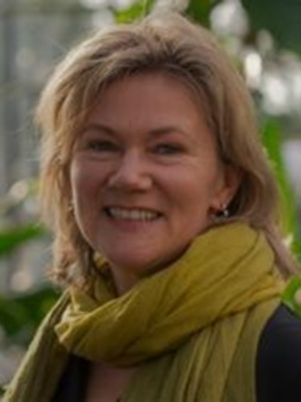 Dr Alison Scott-Brown