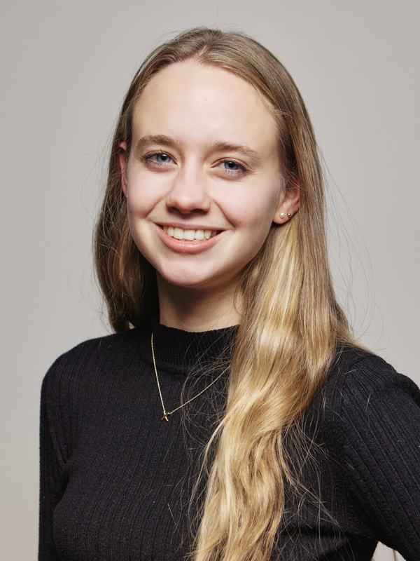  Julia Stewart-Wood