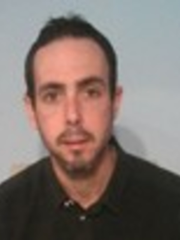 Dr Ruairí Donnelly