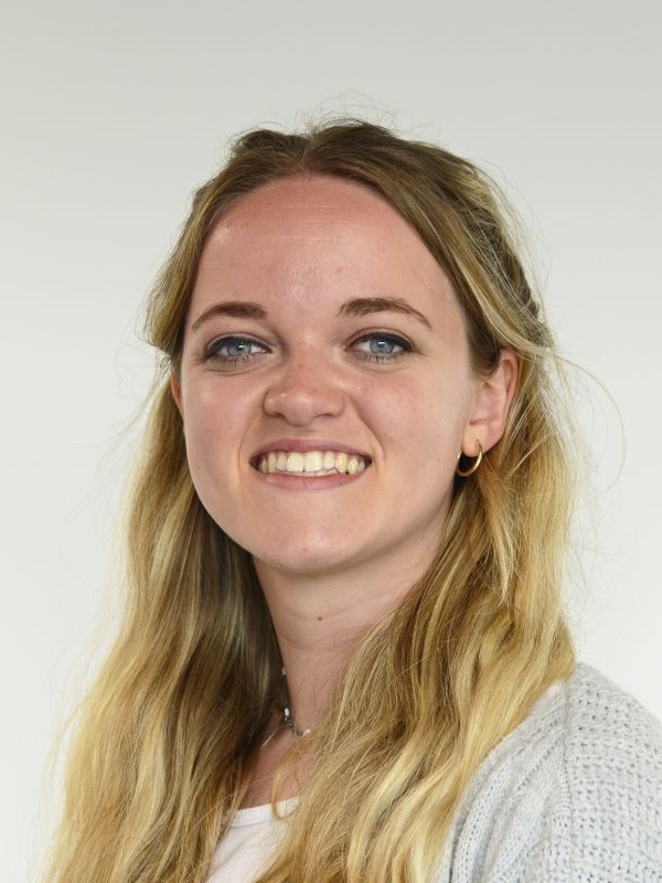 Dr Emily Servanté