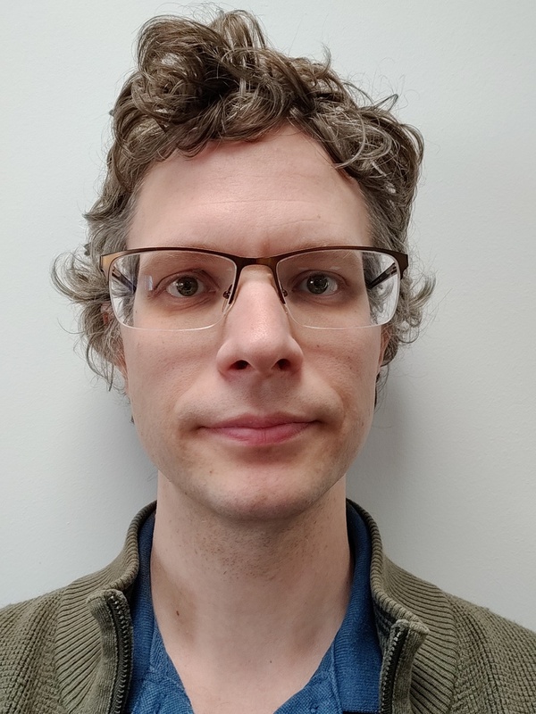 Dr Tamas Mona