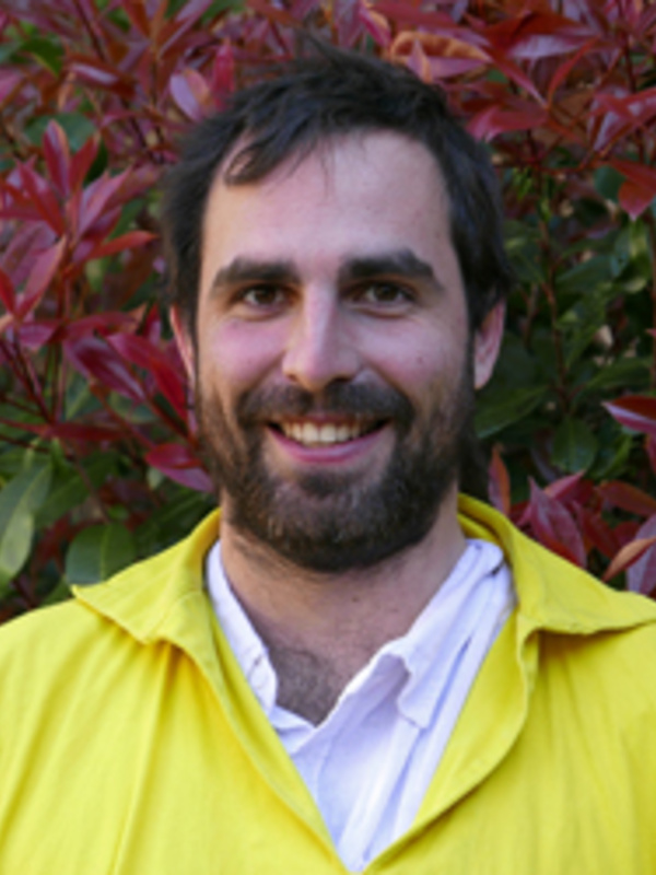 Dr Alistair Leverett