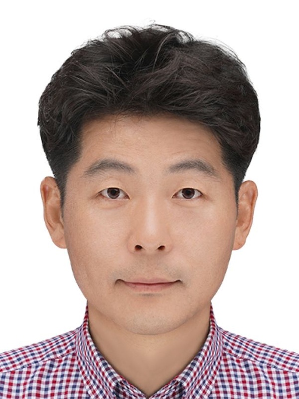 Dr Yang-Seok Lee