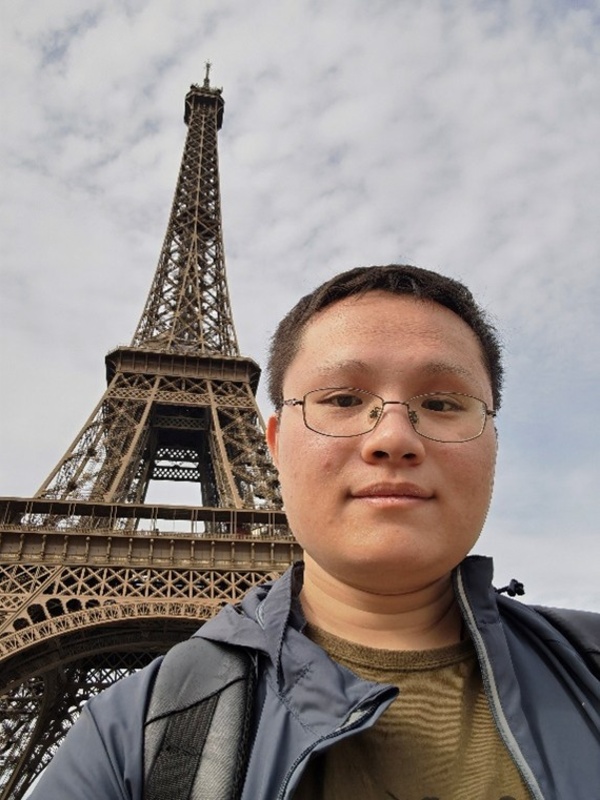  Zhiheng Huang